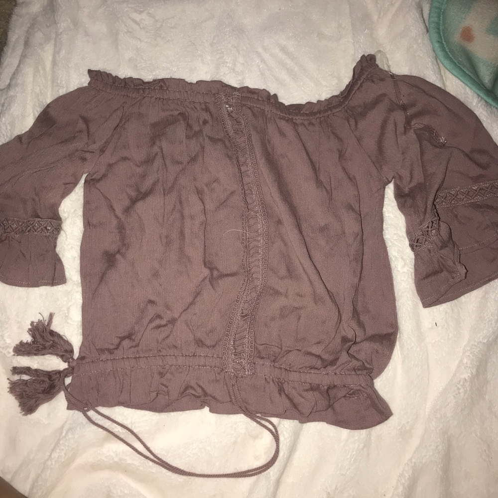 Mid sleeve crop top